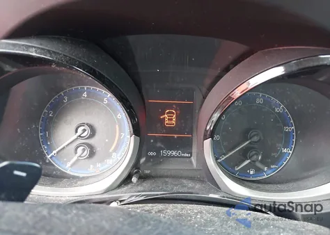 2014 Toyota Corolla S Plus z USA, uszkodzony, nr VIN 5YFBURHE0EP018903